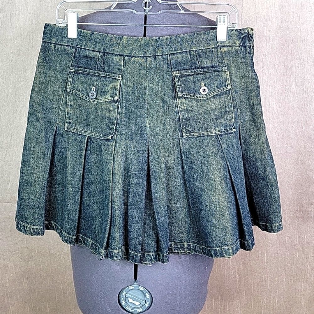 REACTION BY KENNETH COLE Pleated Denim Skirt Size‎ 8